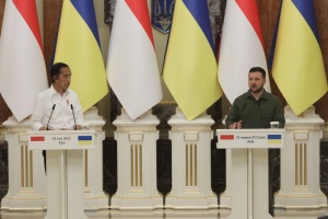 Zelensky, Widodo hold meeting in Kyiv