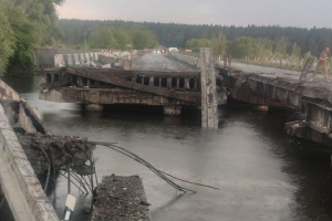 У ДСНС назвали попередню причину руйнування мосту на Київщині