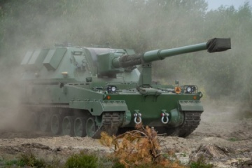 Polska sprzeda Ukrainie 60 samobieżnych armatohaubic AHS Krab

