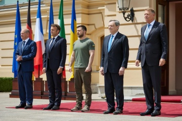Ukraine: Macron, Scholz et Draghi se réunissent avec Zelensky