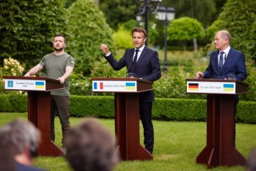 Macron: Será Ucrania la que decida cuándo y en qué términos pondrá fin a la guerra