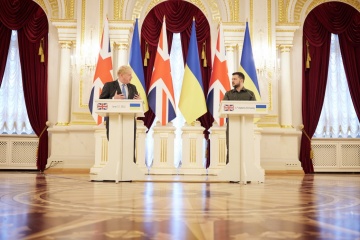Finanz- und Militärhilfen, Sanktionen gegen Russland: Selenskyj über Treffen mit Johnson