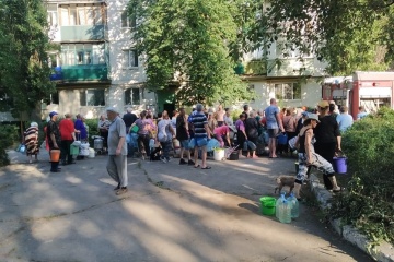 Rescuers deliver medicines, water, food to Bakhmut and Lysychansk
