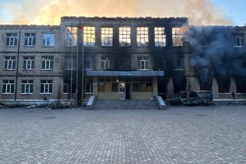 Les troupes russes ont pilonné une école à Avdiivka au moyen de LRM Grad avec une charge de magnésium