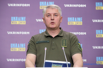 Defense ministry: Russians attempt to encircle Ukrainian forces near Lysychansk