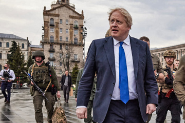 Johnson to urge France, Germany to provide more weapons to Ukraine at G7, NATO summits