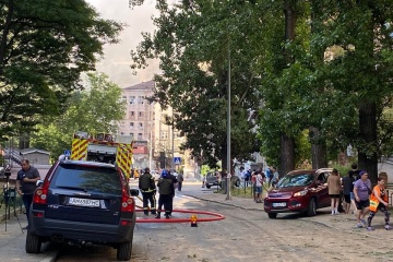 Ракетный удар по дому в Киеве: под завалами есть люди, двух пострадавших госпитализировали