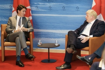  „Sława Ukrainie! Sława bohaterom!” - Johnson i Trudeau nagrali wspólny apel
