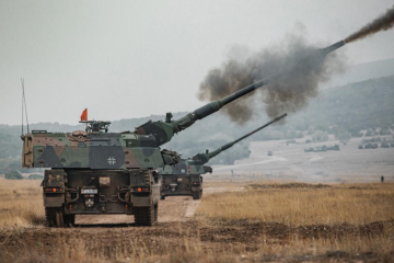 Deutschland genehmigt Verkauf von 100 Panzerhaubitzen2000 an die Ukraine - Medien