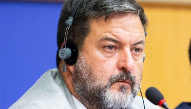 Депутат Європарламенту просуває наратив, що від війни в Україні виграють США та НАТО - ЦПД