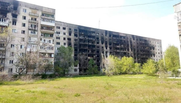 Serguiy Gaїdaї a partagé des photos de maisons détruites par les troupes russes dans la région de Louhansk