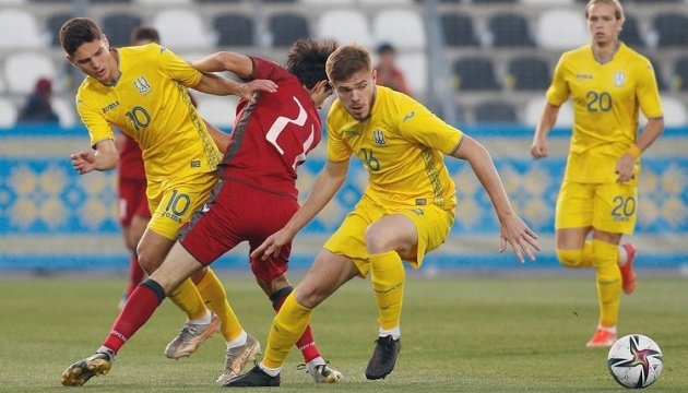 Українська «молодіжка» розгромила Фарери у відборі на Євро-2023 з футболу