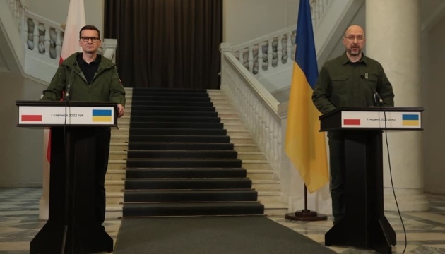Rządy Ukrainy i Polski podpisały osiem umów o współpracy

