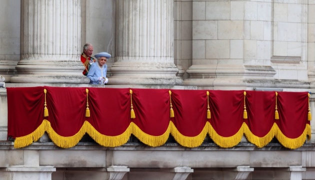 Єлизавета ІІ святкує 70-річчя сходження на трон