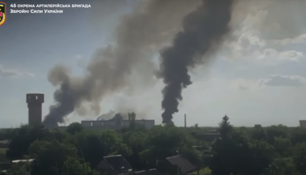 ウクライナ軍、ロシア軍の弾薬・燃料庫爆破の動画を公開