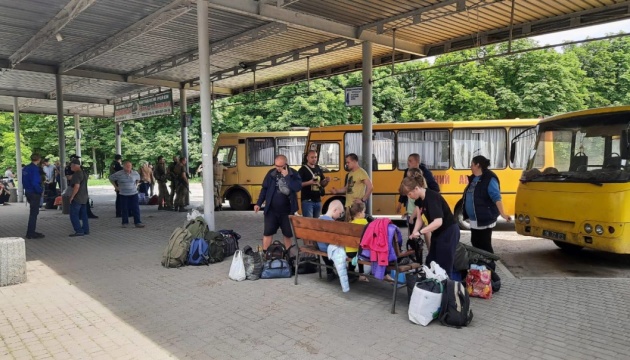 Aus Lyssytschansk 32 Menschen evakuiert 