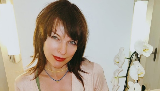 Голлівудська акторка Мілла Йовович носить прикраси чернігівської ювелірки