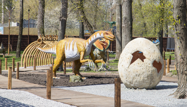 У столичному Гідропарку відновить роботу парк динозаврів