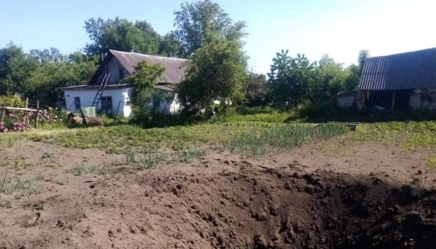 Rusos disparan con artillería y morteros en la region de Cherníguiv