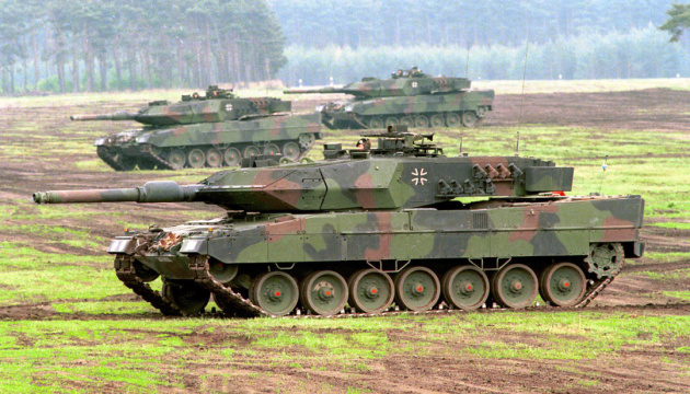 Українські організації Берліна просять німецький уряд надати ЗСУ танки 
