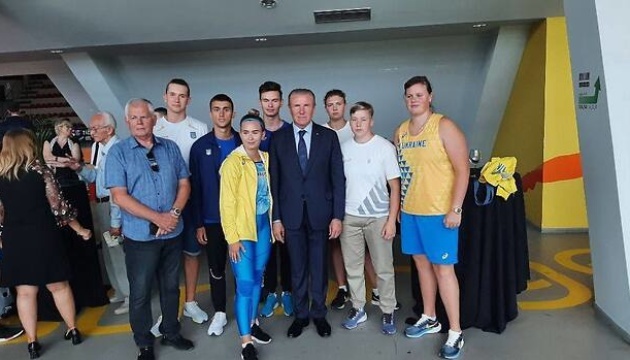 Бубка зустрівся з українськими атлетами, які тренуються в Албанії