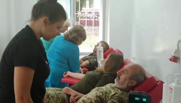 Військові з Чернігівщини здали кров для потреб лікарень