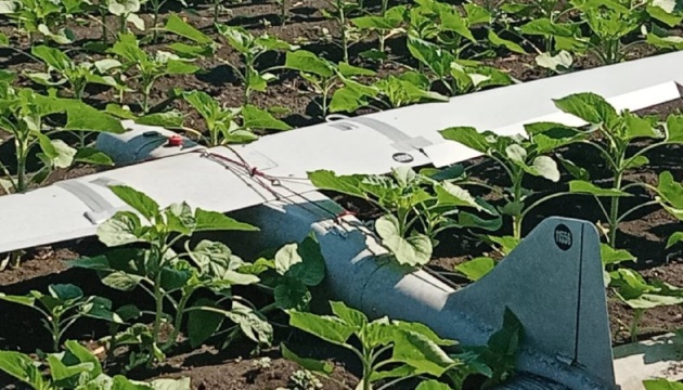 Ukrainian paratroopers bring Russia’s Orlan-10 UAV down to land