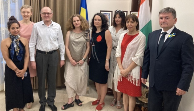 У Індії відбулися зустрічі з українсько-польською письменницею