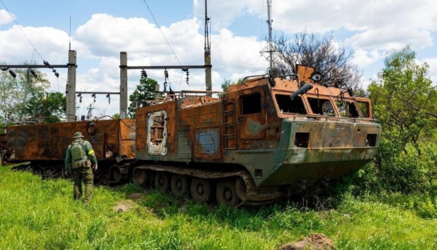 С 24 февраля рф потеряла в Украине более пяти тысяч единиц военной техники - эксперты