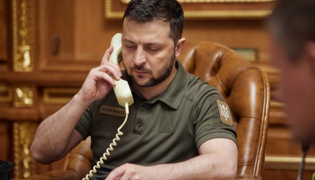 Zelensky trata con Stoltenberg situación en el frente y apoyo a las Fuerzas Armadas 