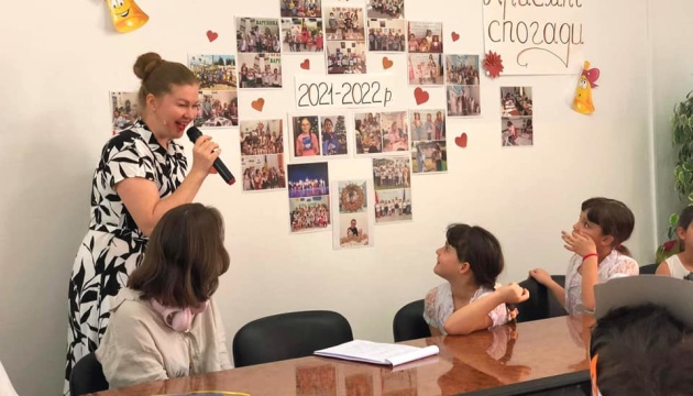 В українській школі в Тунісі відбулося свято останнього дзвоника