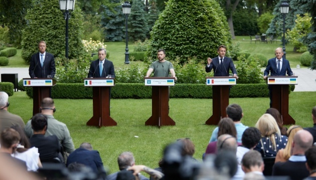 Francja, Niemcy, Włochy i Rumunia popierają przyznanie Ukrainie statusu kandydata do UE

