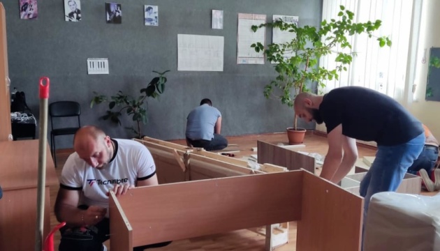 У Дніпрі створили волонтерський хаб для молоді з Луганщини