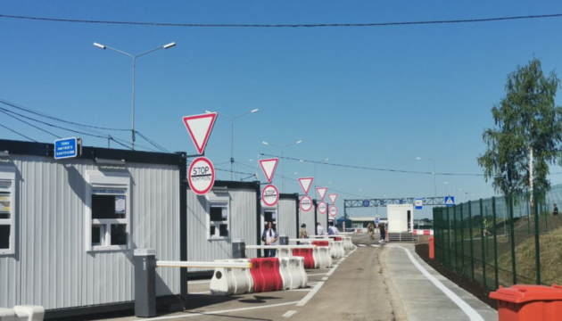 На кордоні з Польщею відкрили рух оновленим пунктом пропуску