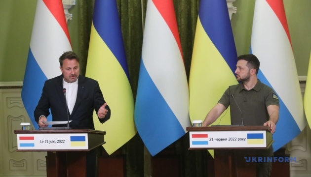 Präsident Selenskyj trifft sich mit Premierminister von Luxemburg