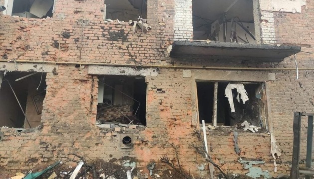 Обстріл двоповерхівки на Харківщині: кількість загиблих зросла до трьох