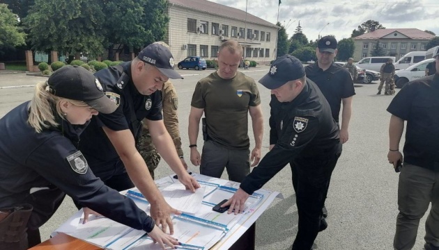 На Київщині поліція розпочала відпрацювання з виявлення диверсантів та вибухівки