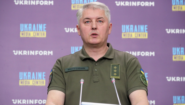 Defense ministry: Russians attempt to encircle Ukrainian forces near Lysychansk