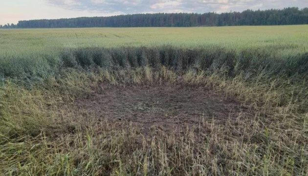 На Харьковщине россияне обстреляли сельхозпредприятия и мусоросвалки