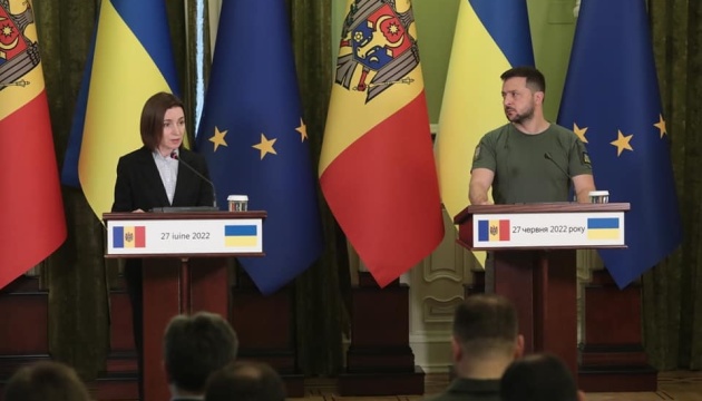 Молдова готова допомогти Україні у розмінуванні та відбудові - Санду