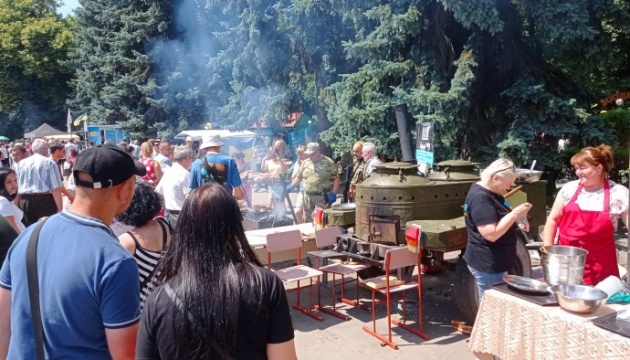 У Вінниці розпочався VIII фестиваль польової кухні пам’яті загиблих Героїв ім. Тараса Сича