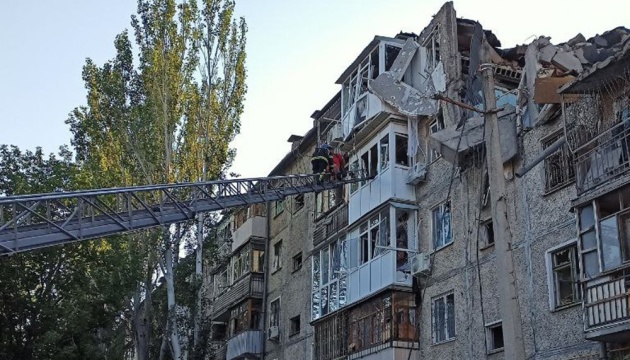 Death toll in Russian strike on apartment building in Mykolaiv rises to four - prosecutor's office