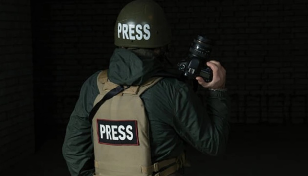 У ЗСУ закликають журналістів дотримуватись правил безпеки у зоні бойових дій