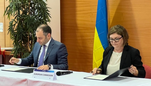 Ukraine, EU ink agreement on road freight transport