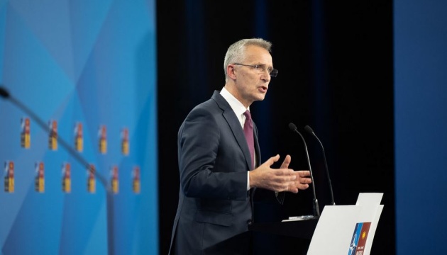 Stoltenberg updates on NATO efforts to provide Ukraine with more air defence systems, armour, ammunition