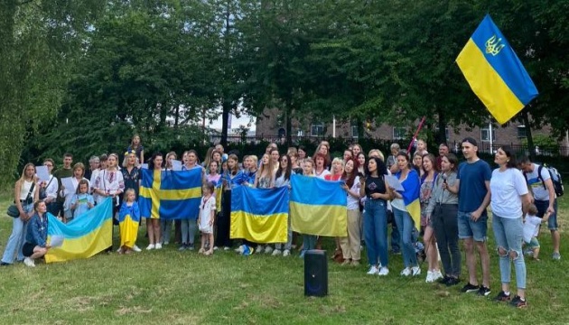 Українці Стокгольма долучилися до рекордного виконання пісні «Ой у лузі червона калина»