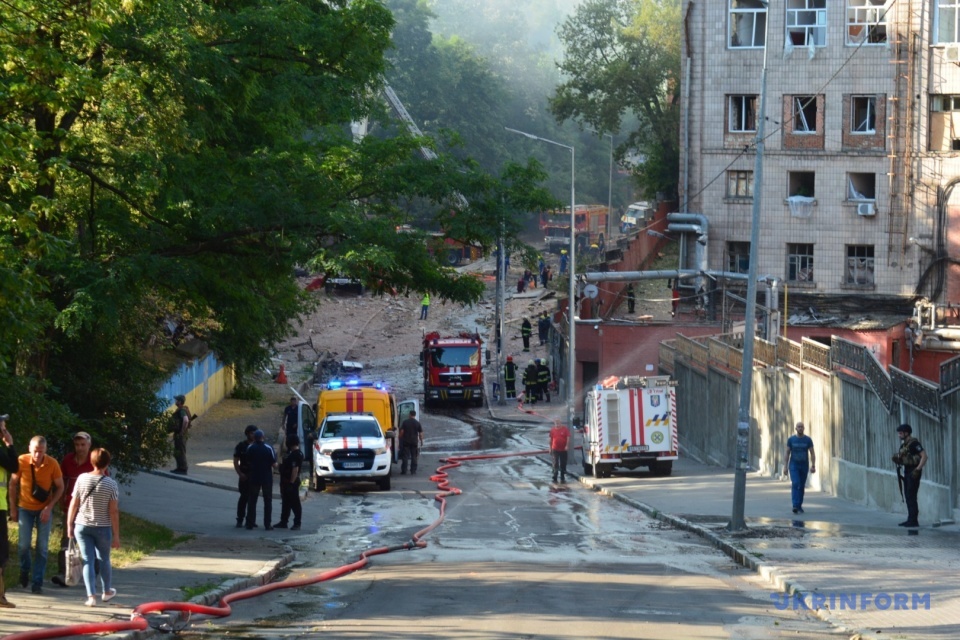 Ракетный удар по дому в Киеве / Фото: Мария Ковальчук, Укринформ