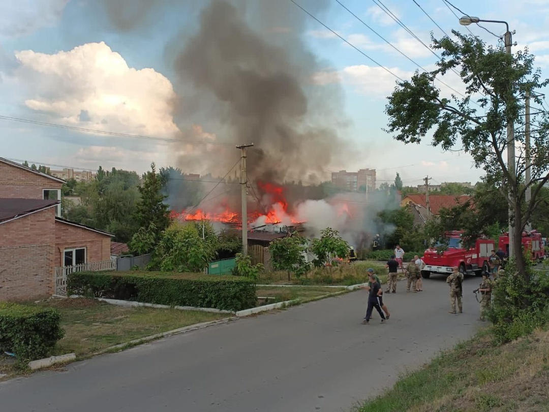 Los rusos atacan Bakhmut con Uragan MLRS, tres civiles muertos