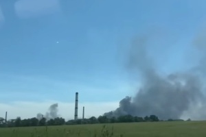 Войска рф штурмуют Лисичанский нефтеперерабатывающий завод