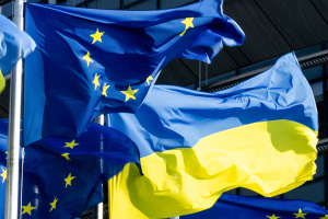 Comisión Europea suspende los derechos de aduana y del IVA sobre la importación de bienes vitales a Ucrania